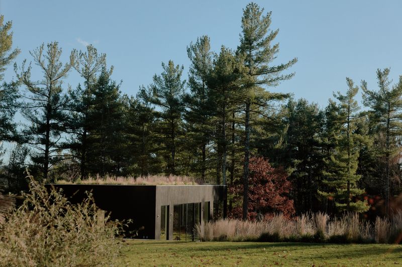 Inside A Hudson Valley Retreat Shaped By Light And Texture