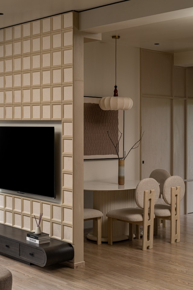 Top Picks - 8 Monochrome Homes That Master Minimal Drama