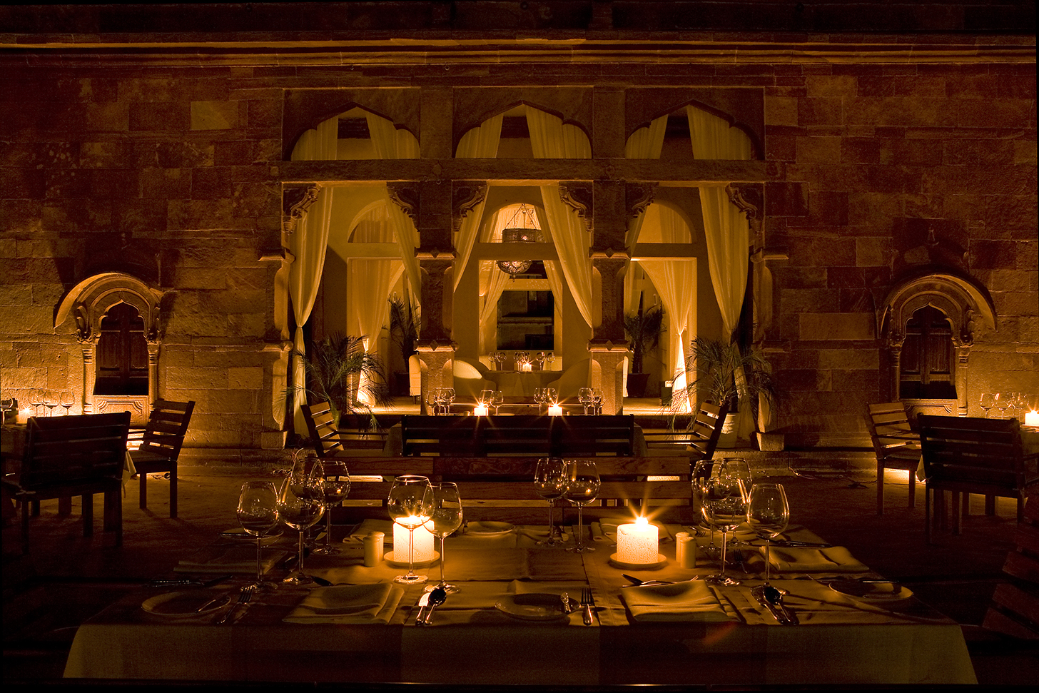 The Birth of Service Etiquette: Hospitality’s Golden Brushstroke in the Renaissance