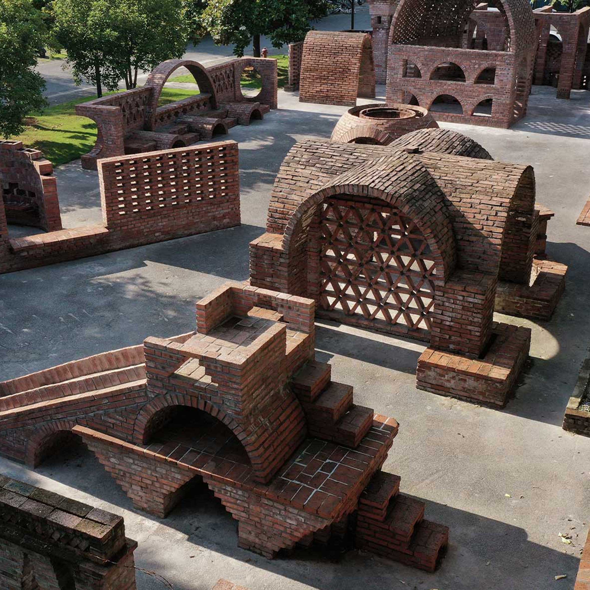 Reclaimed Clay and the Revival of Masonry Craft
