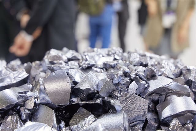 Washington Targets Polysilicon Imports With 15% Tariff and Price Floor