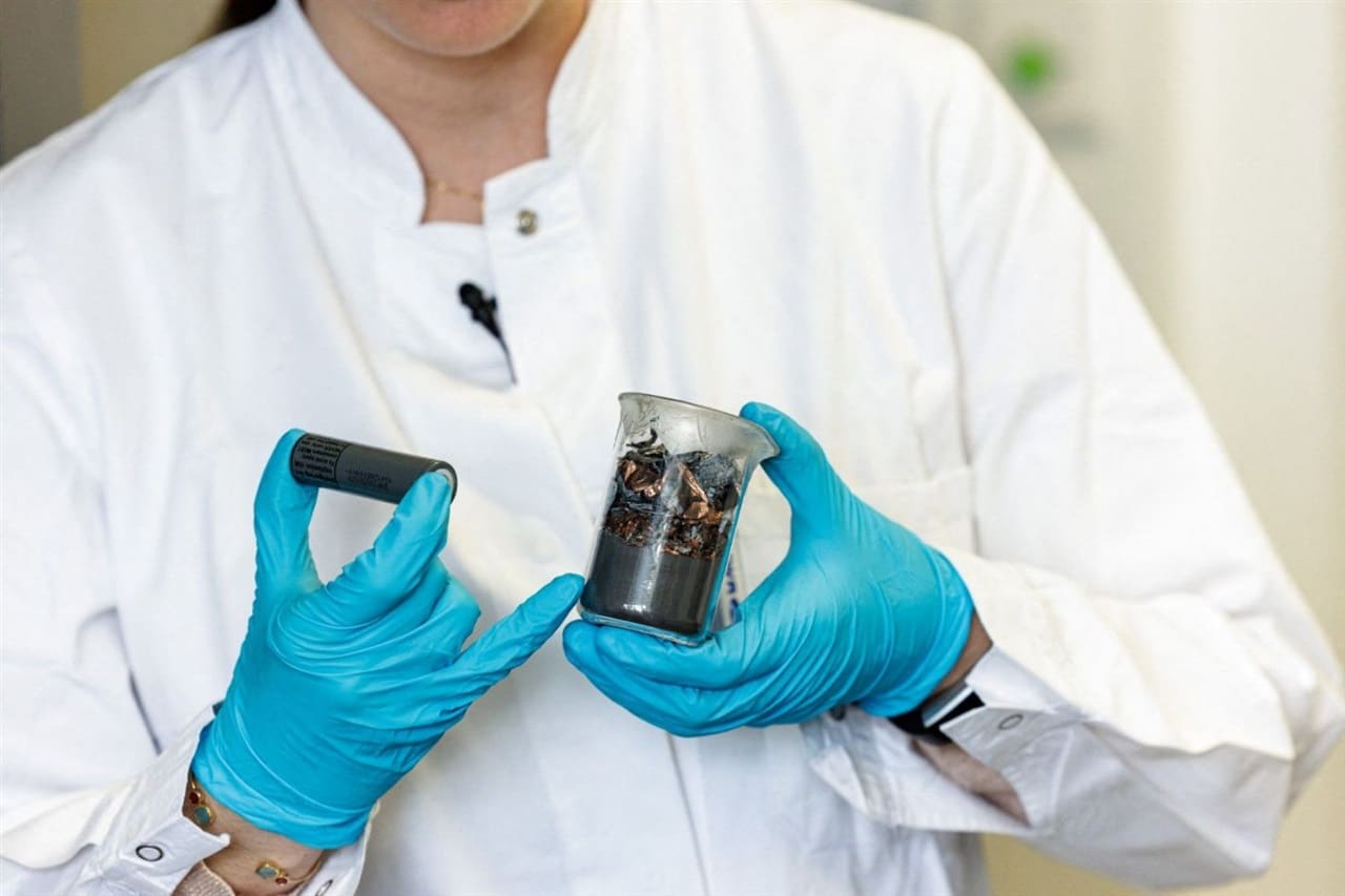 Washington Tightens Grip on Tungsten and Battery Scrap Exports