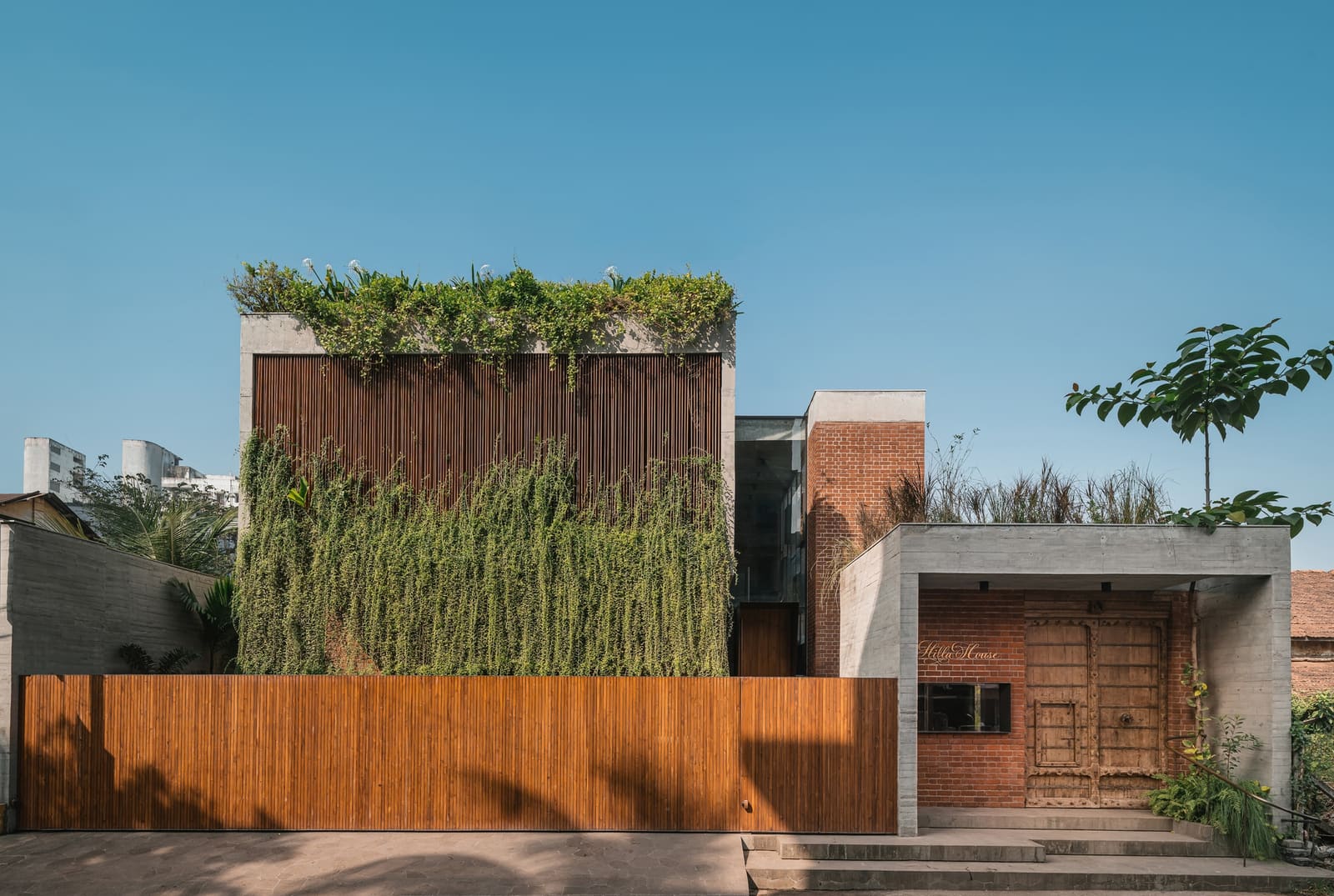 When a 22-Room House Becomes One: Redesigning Family Heritage in Gujarat