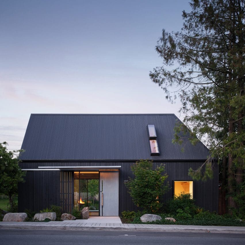 When Landscape Informs Geometry: A Pacific Northwest Studio Built for Solitude and Sharing