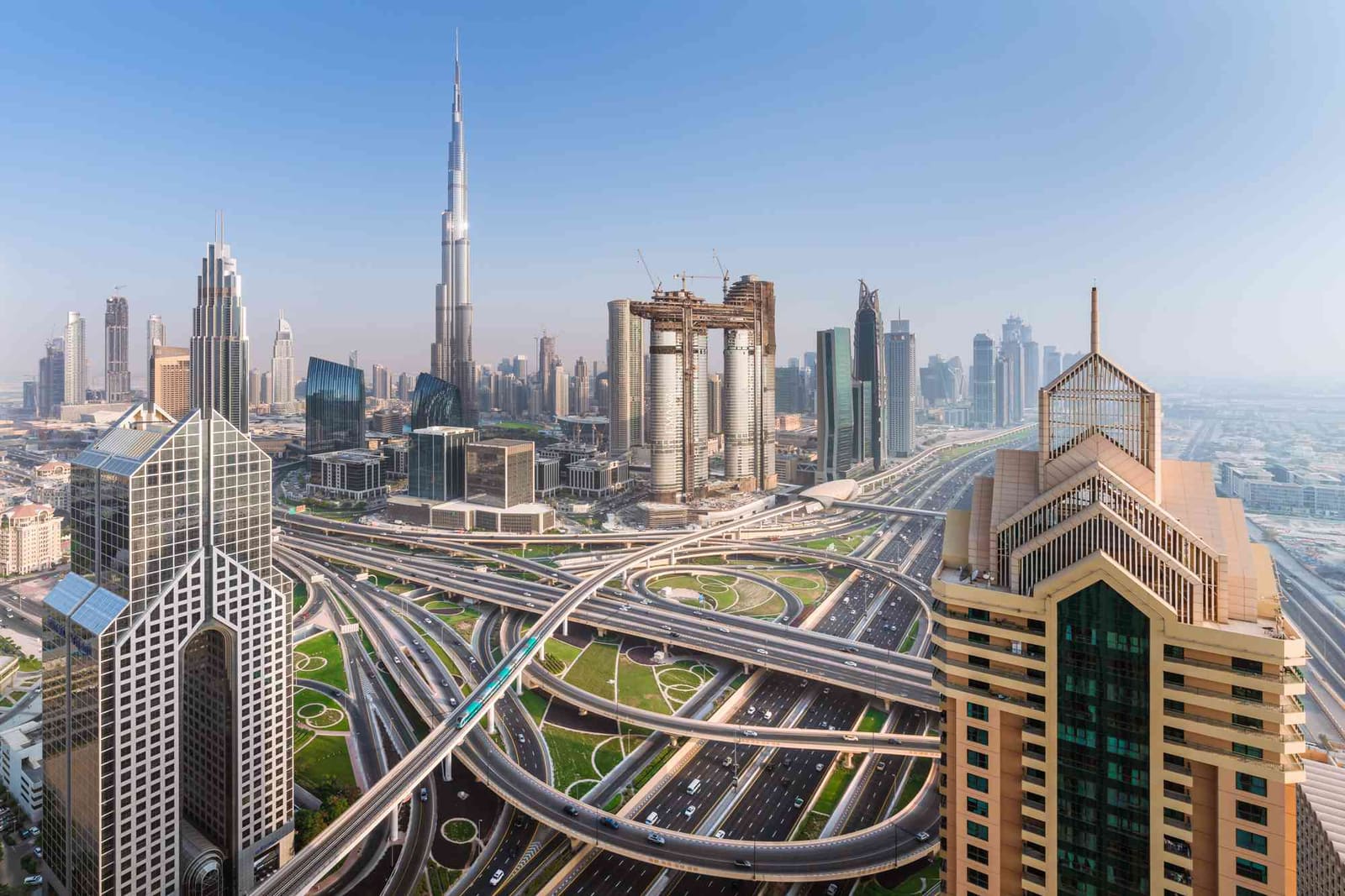 When the Desert Breathes: Finding Dubai's Perfect Season
