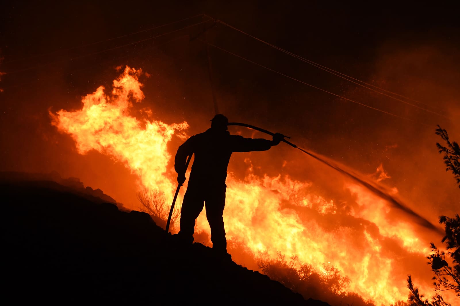 Wildfires Disrupt Summer Travel Across Southern Europe