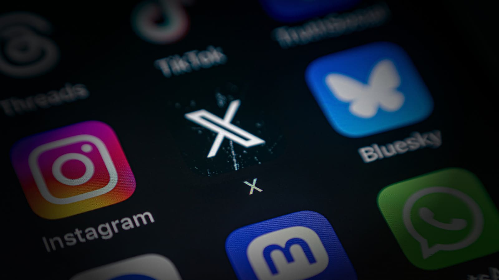 X Shutters Revenue Share, Pivots to Verified-Only Creator Payouts
